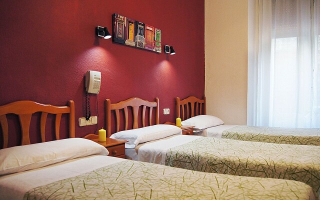 Hostal Breogan y Kryse