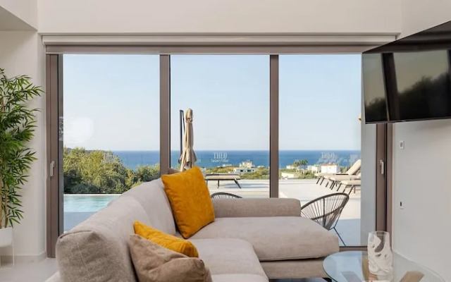 Theo Luxury Villas With Sea View