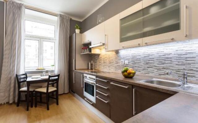 Perunova Apartments