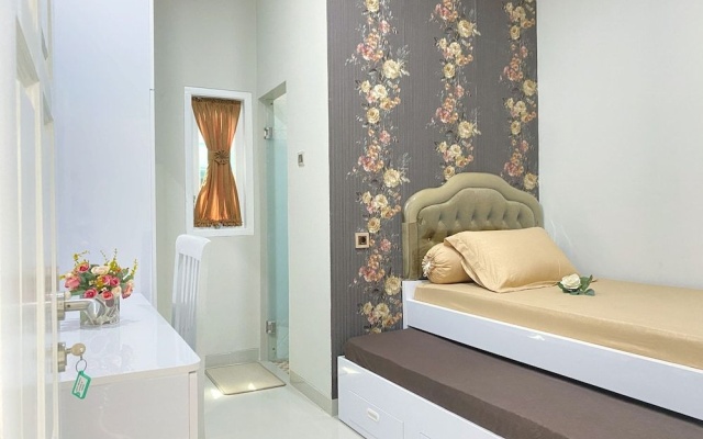 Guesthouse Putri Griya Fikarda – Guest Rooms – Depok