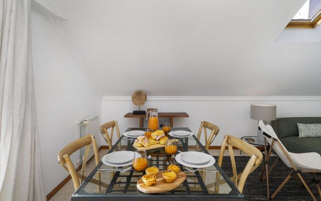 Sunset Views and Sea Breezes