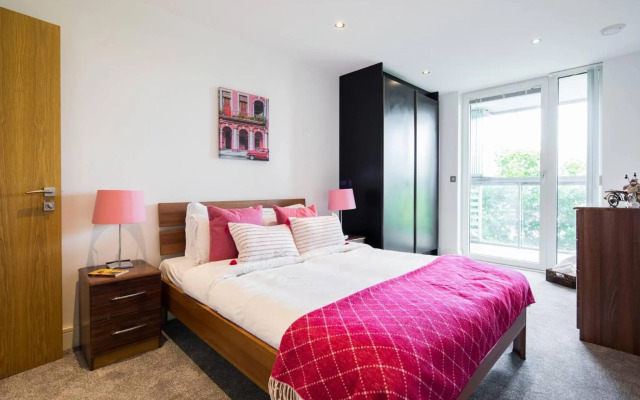 Greenwich Riverside 2 bed apartment Sleeps 6