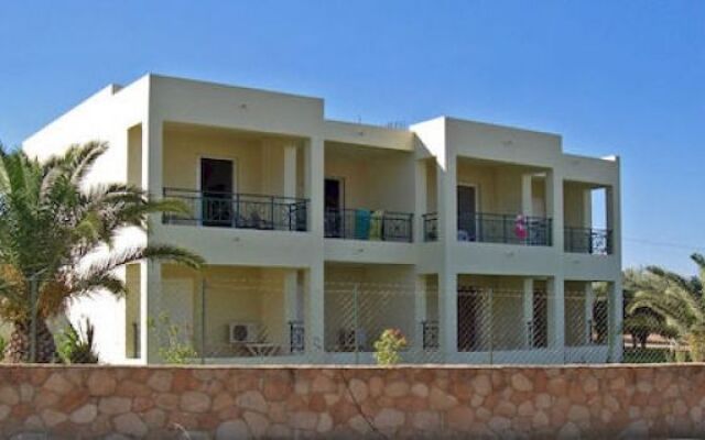 Sifis Studios Pefkos