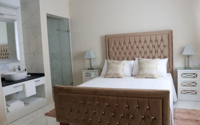 100 Boutique Living