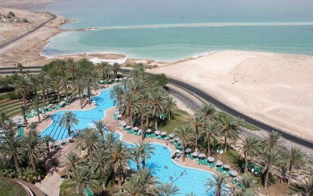 Le Meridien Dead Sea Hotel