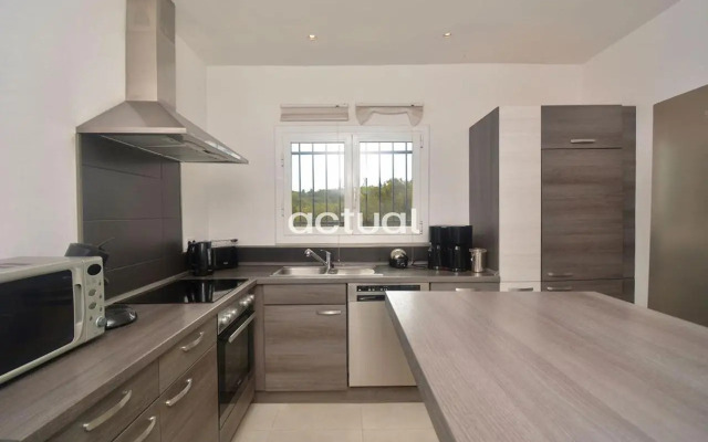 Casa Xiprers, 7 "Villa Santina"