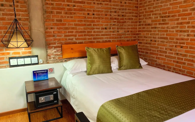 PUREMIND Loft Hotel
