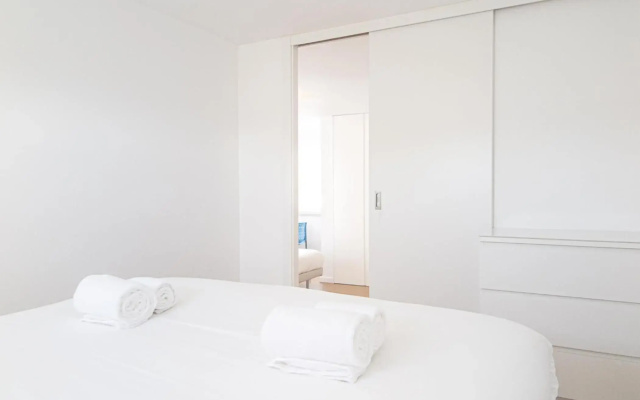 Baixa chiado 2 bedroom duplex apt with elevator