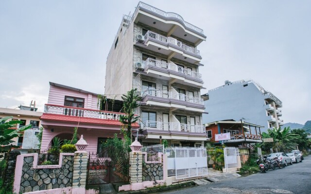 Hotel Garuda Inn