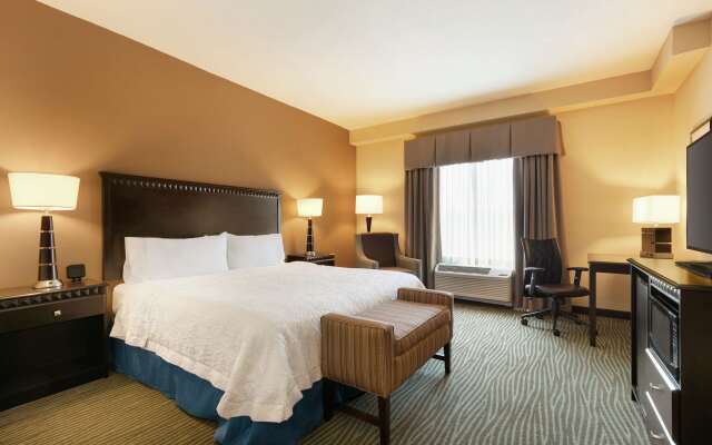 Hampton Inn & Suites Parkersburg Downtown