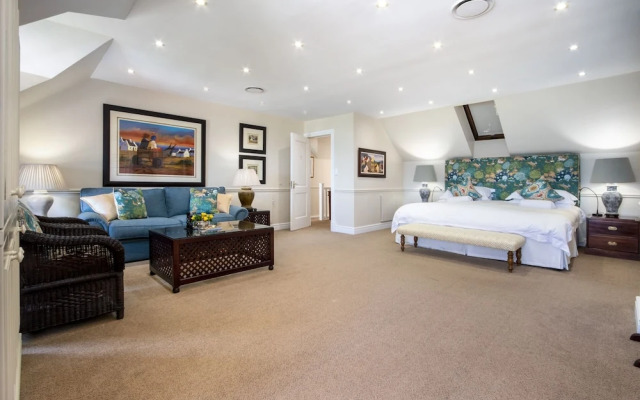 La Fontaine Guest House
