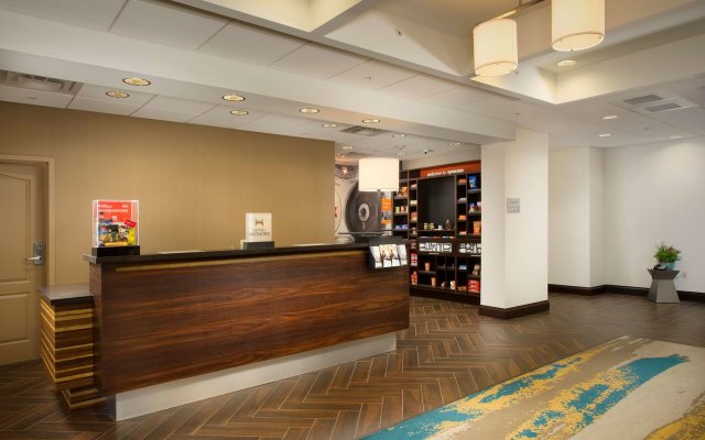 Hampton Inn & Suites Syracuse/Carrier Circle