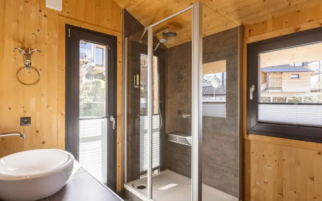 Cosy Chalet With Sauna
