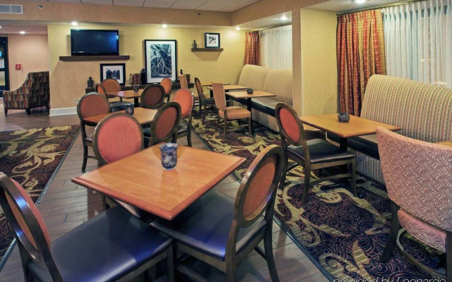 Hampton Inn by Hilton Youngstown-West I-80