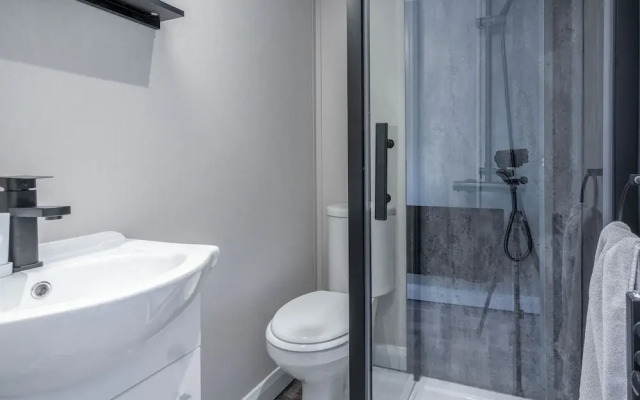 The Studio - 1 Bedroom Cabin - Amroth