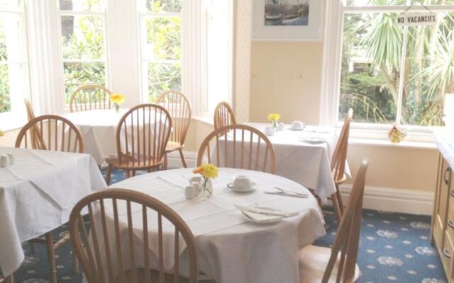 The Lerryn Hotel