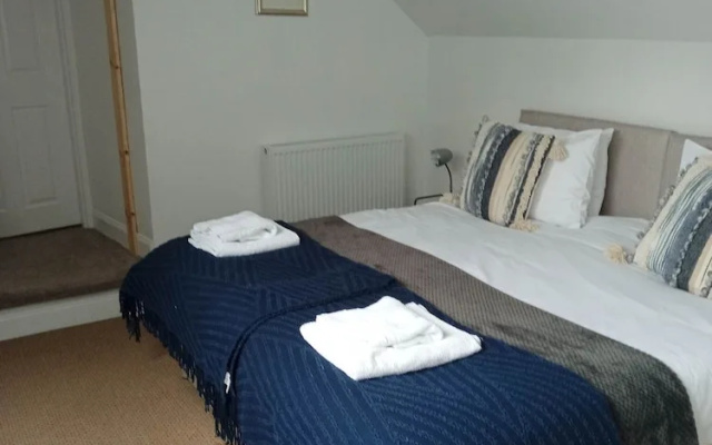 Close to the Seaside - Sleeps 4/free Wifi/parking