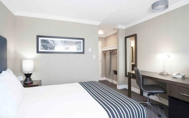 Sandman Inn Blue River