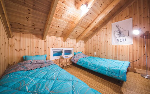 Jeju Hyeoppjae Some&ssam Guesthouse