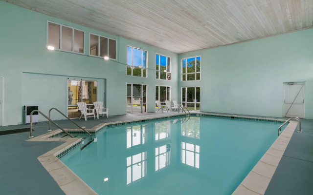 Rodeway Inn & Suites Hershey Chocolate Avenue