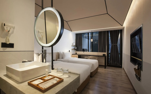 Gaia Cosmo Hotel