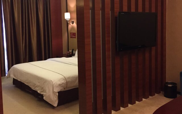 Water Bay Hotel