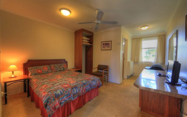 Cooma Motor Lodge Motel
