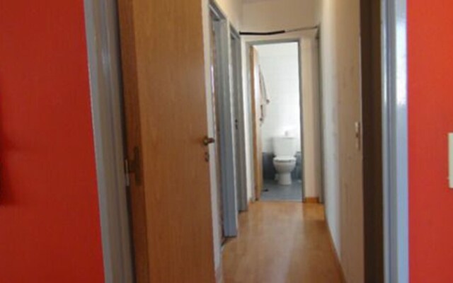 Sunny 2 Bedroom Apartment