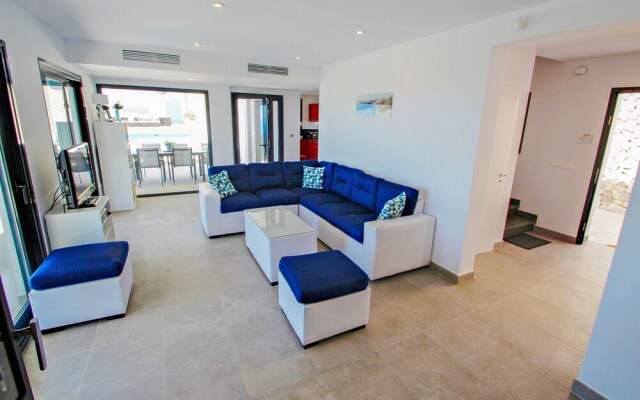 Amigos - holiday home with private swimming pool in Moraira