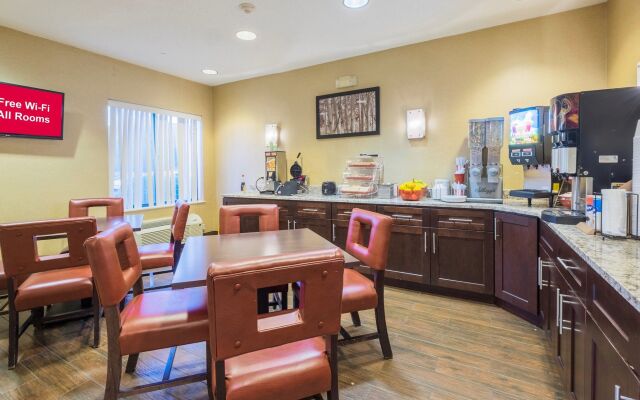 Red Roof Inn & Suites Dover Downtown