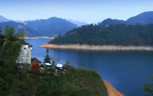 Huangshan Demaotang Hotel