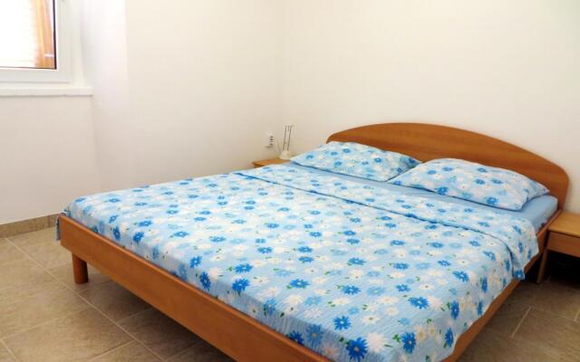 Oasis - A2(4+1) in Veli Rat