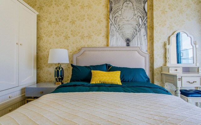 Locals Boutique Apartment Huafa Plaza 12