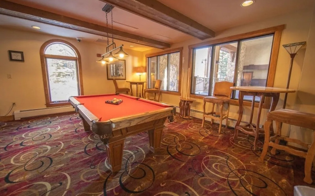 2225 Red Hawk 2 Bedroom Condo by RedAwning