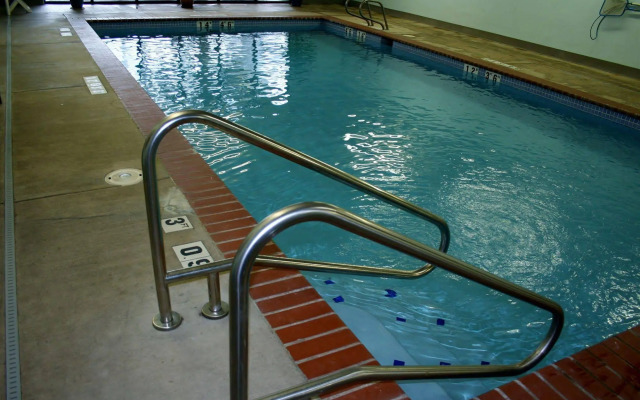 Evergreen Inn and Suites