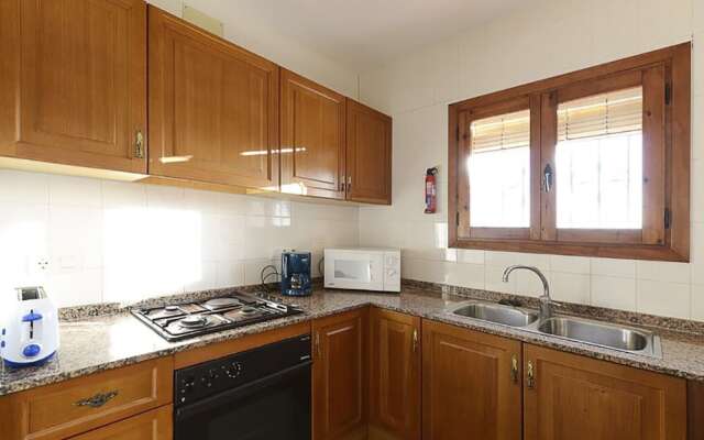 Villa - 2 Bedrooms with Pool, WiFi and Sea views - 105016