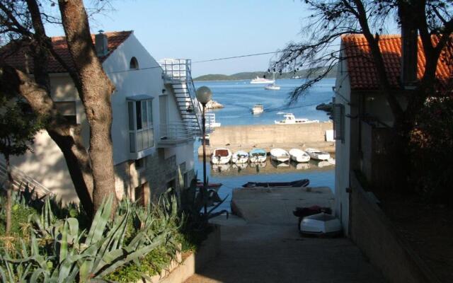 Apartments Maslina Božava