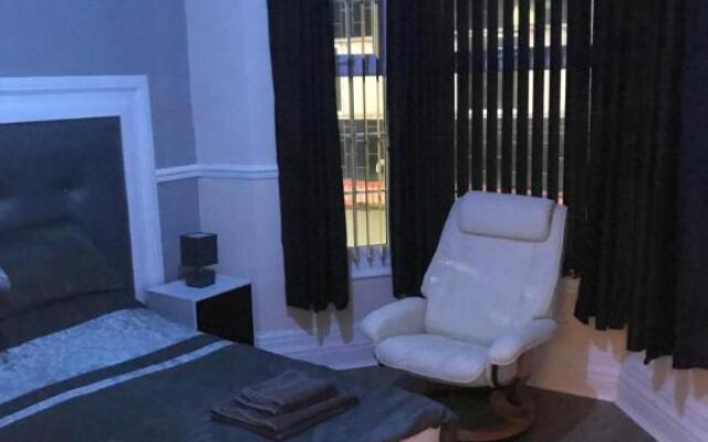 Sandy Pad's Apartments