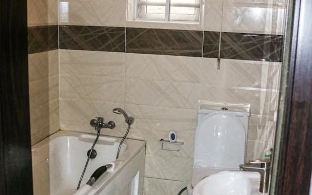 Remarkable 3-bed Villa in Ajah Ogombo