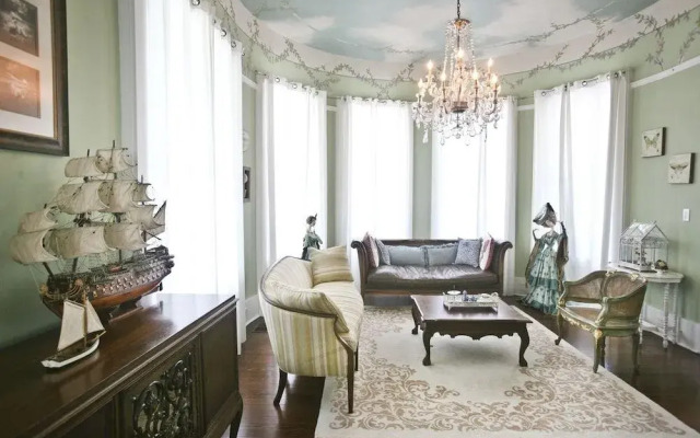 Sealy Hutchings Mansion by RedAwning