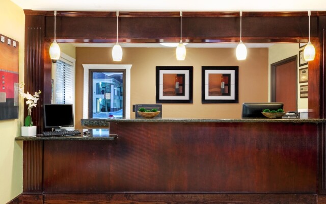 Howard Johnson Lafayette