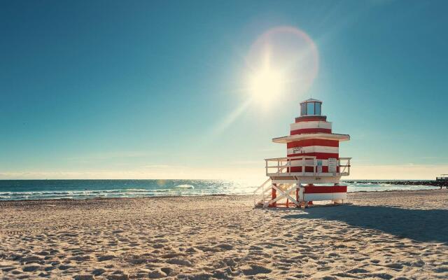 Majestic Hotel South Beach