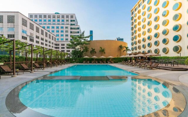 Holiday Inn Bangkok Silom by IHG