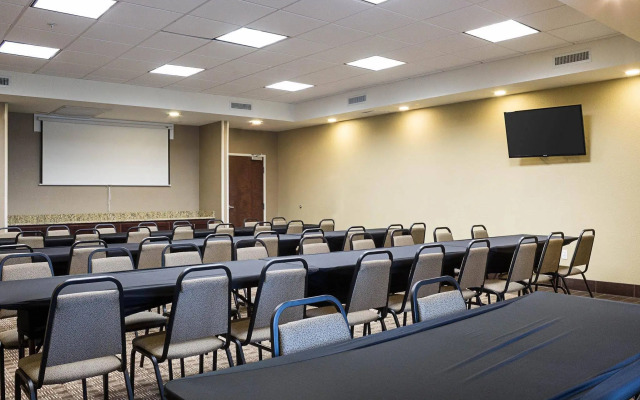 Comfort Suites Minot