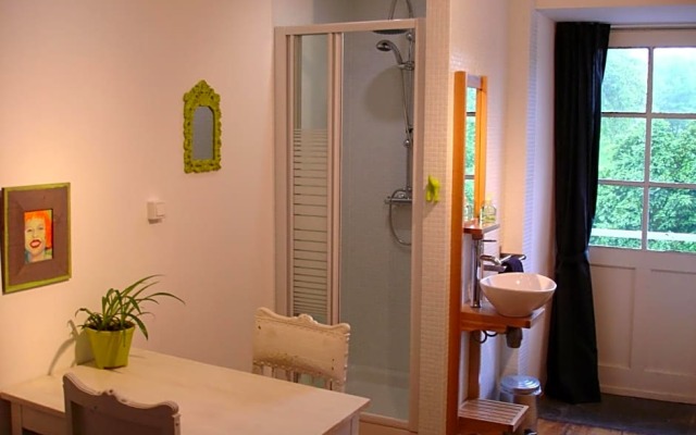 Les Deux Vélos CycleLodge / Fietshotel