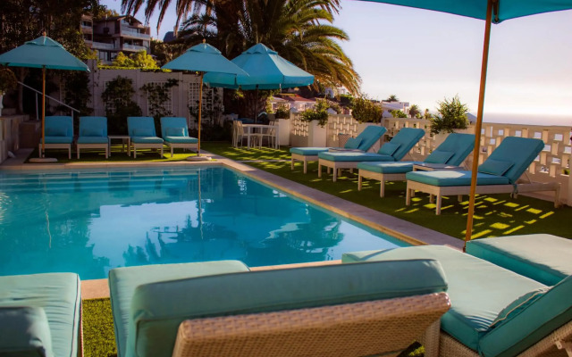 The Clarendon - Bantry Bay