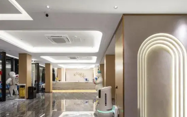 VX Hotel (Meilan Airport East Railway Station)