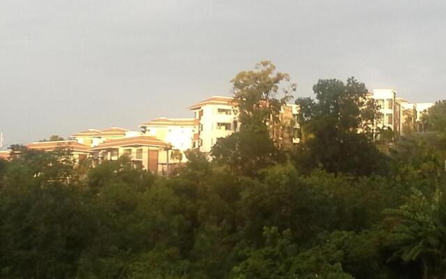 Top Floor, One-Bedroom Apartment