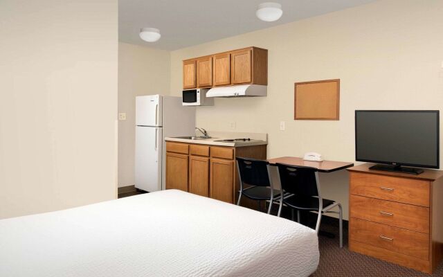 WoodSpring Suites Kansas City Lenexa