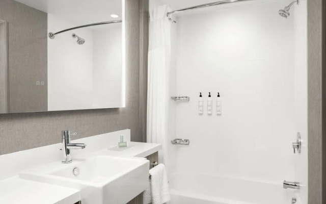 Springhill Suites By Marriott Roanoke North